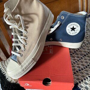 Converse High Tops NIB